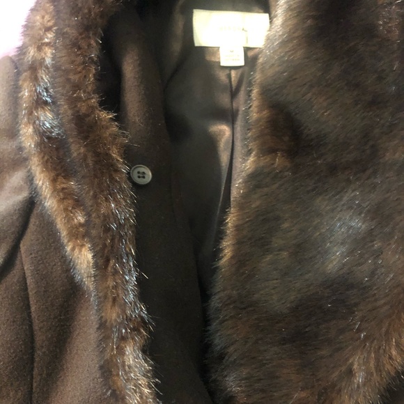Brown Merona removable faux fur collar coat. Sz M. - Picture 6 of 8